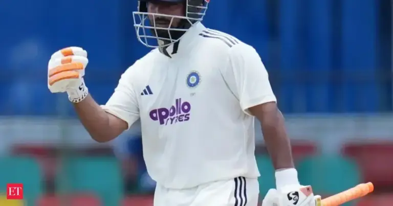 Rishabh Pant Surpasses MS Dhoni to Create Big Away Test Record